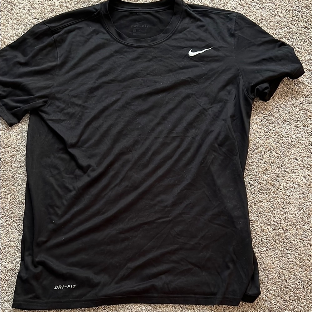 Nike Black Short Sleeve Tee Moisture-Wicking DRI-FIT shirt size Medium